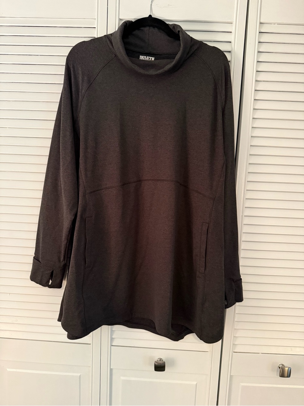Duluth Trading Co Dark Charcoal Funnel Neck Pullover w/thumbholes.